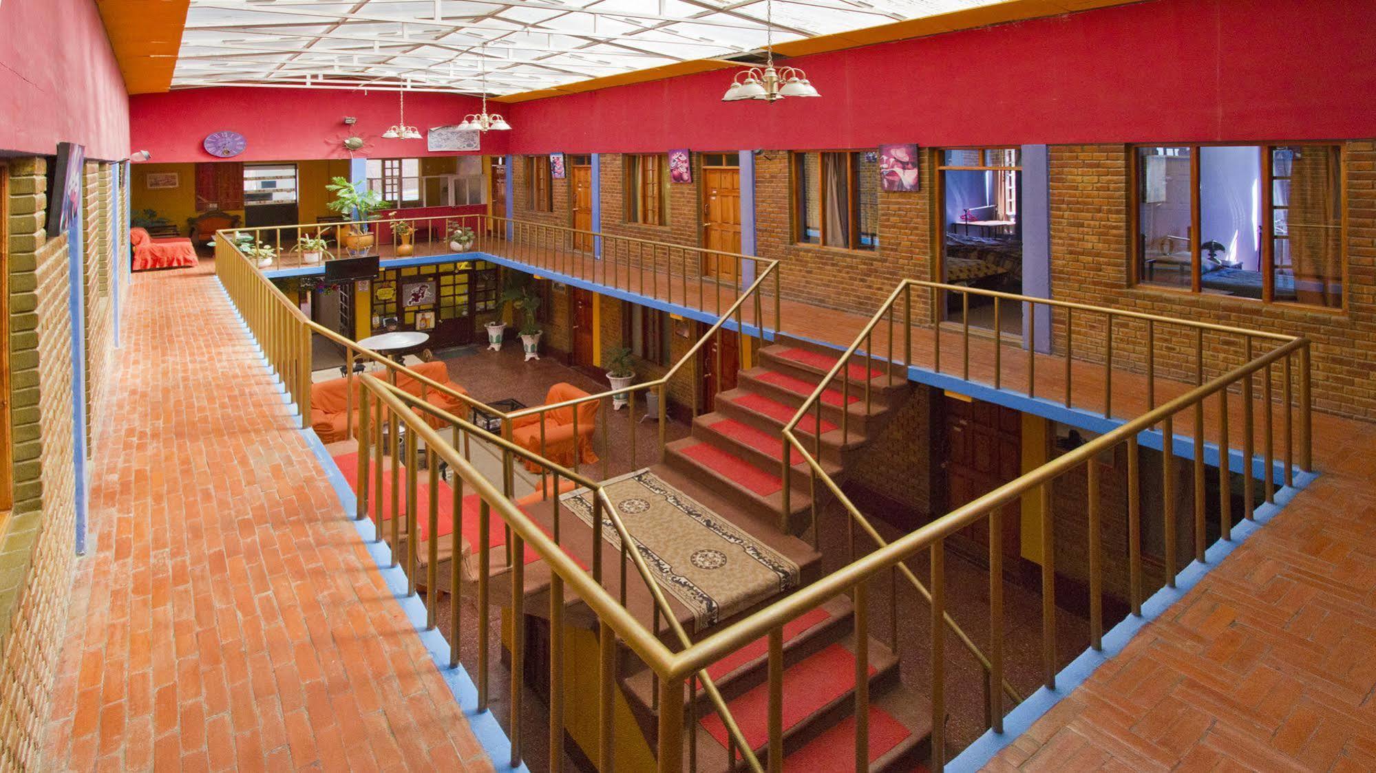 Tonito Hotel Уюни Экстерьер фото